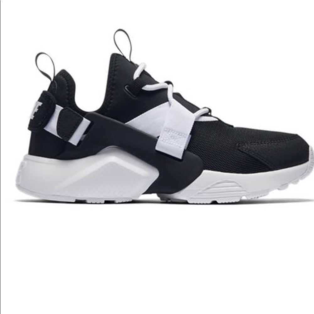 Nike city low huaraches